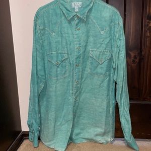 Large Ryan Michael button up in good conditon